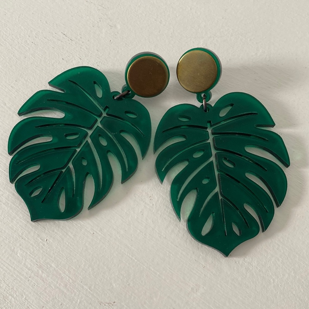 Jennifer Loiselle Lucite Monstera earrings